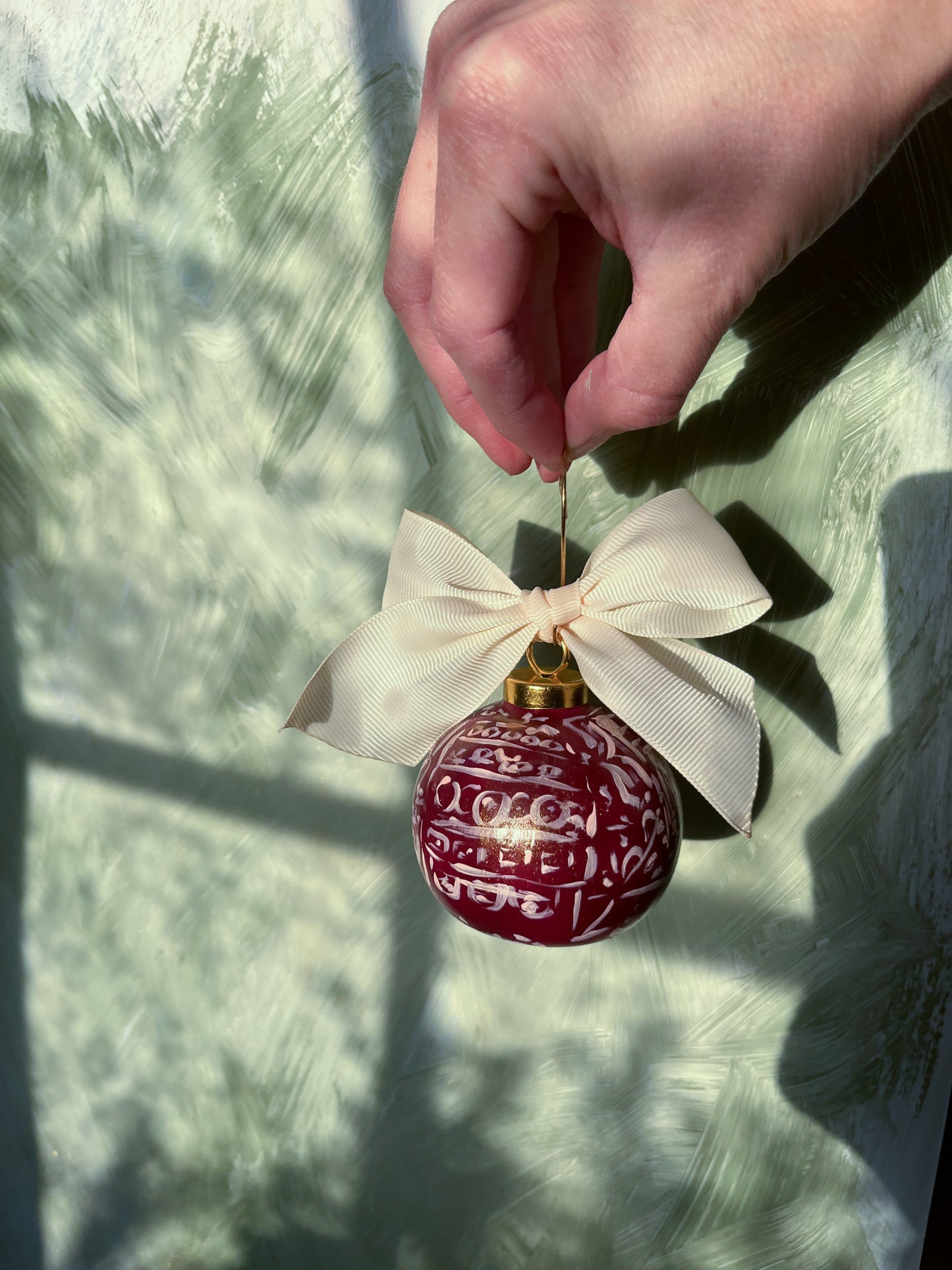 Everbright Bauble on Wine | Holiday 2024 Limited Edition